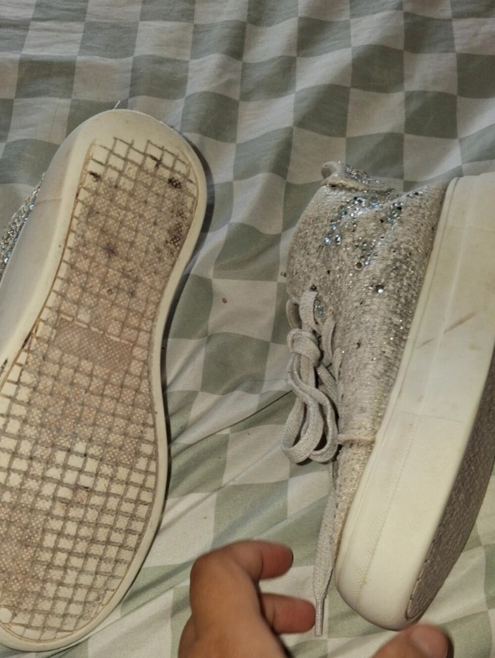 Shoes - Picture 3 of 7